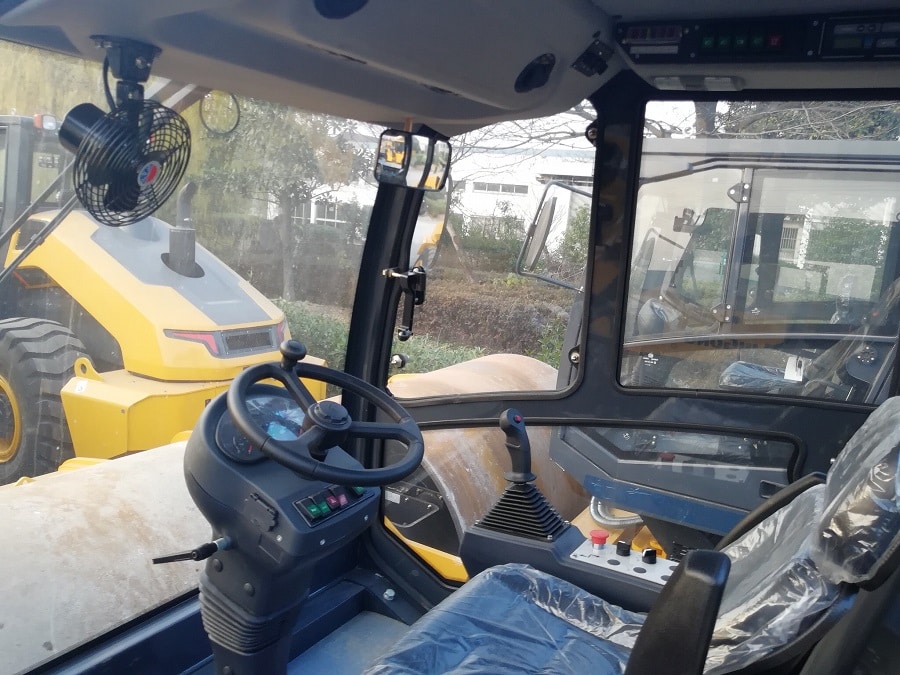 Xe Lu Rung LiuGong CLG6114E - Hiệu Suất Vượt Trội Cho Công Trình
